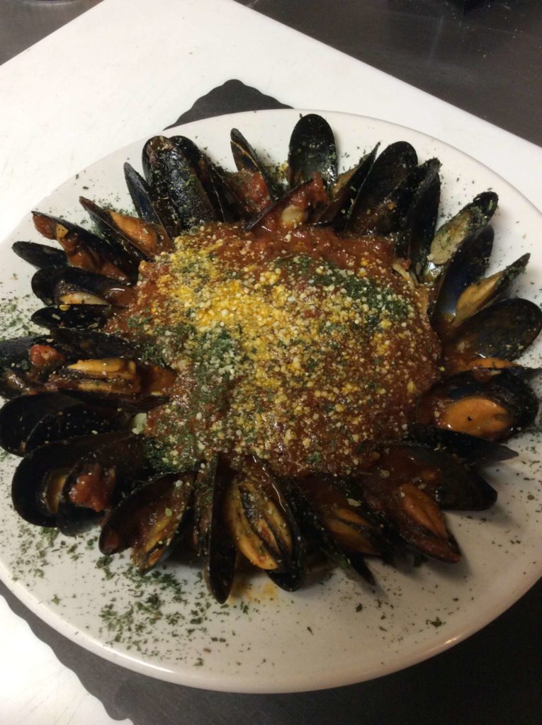 Mussel Marinara with Linguini